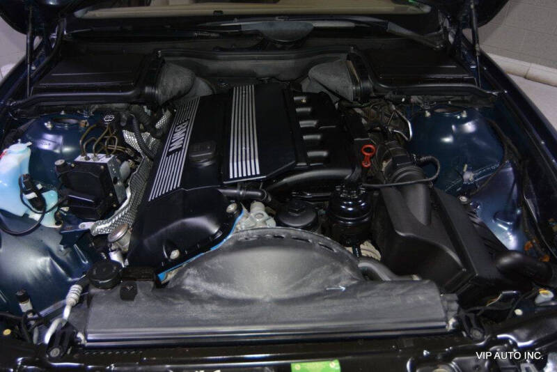 2002 BMW 5 Series 525i