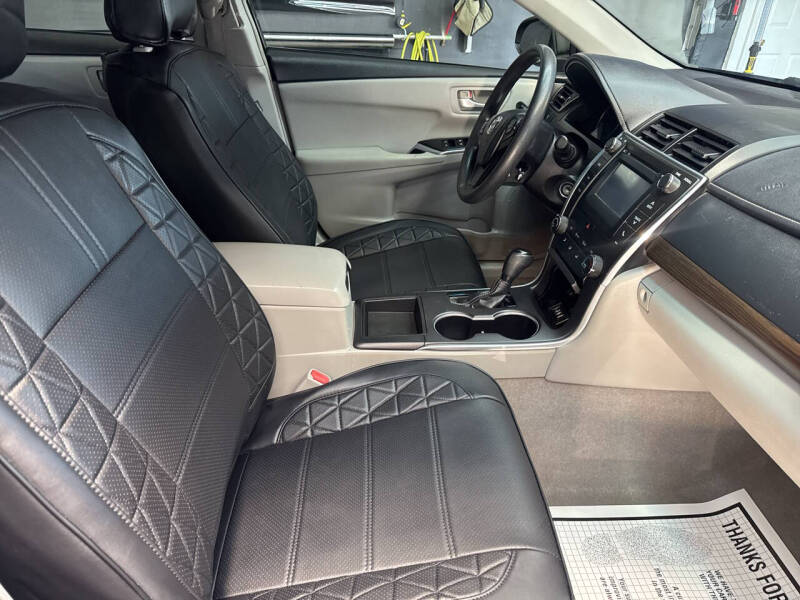 2016 Toyota Camry LE