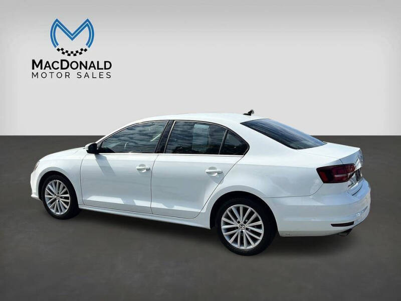 2016 Volkswagen Jetta