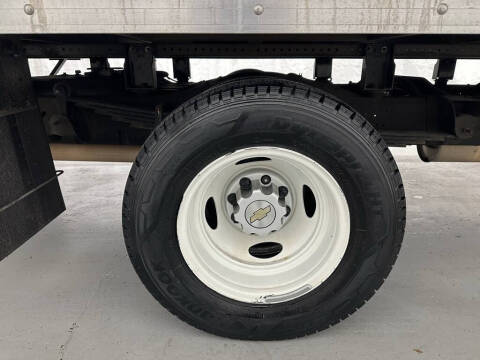 2022 Chevrolet Express 3500