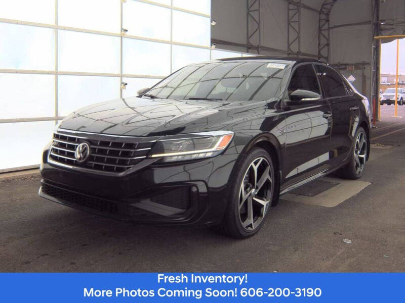 2021 Volkswagen Passat R-Line