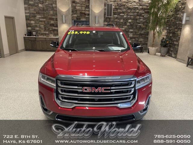 2023 GMC Acadia AT4