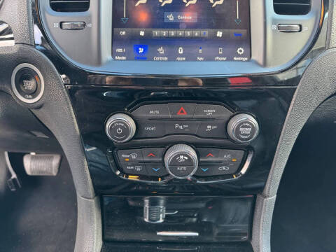 2023 Chrysler 300 S V6