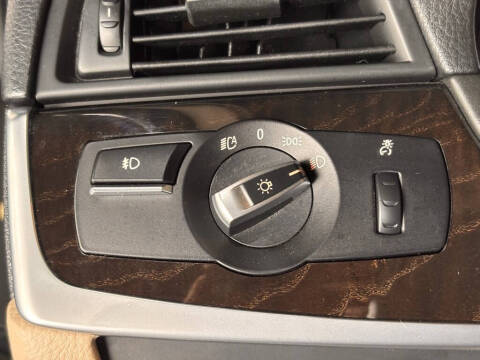 2014 BMW 5 Series 528i