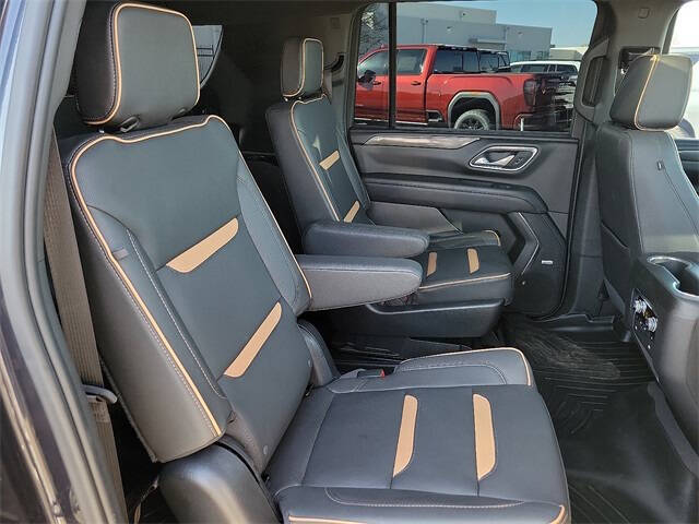 2023 GMC Yukon XL AT4