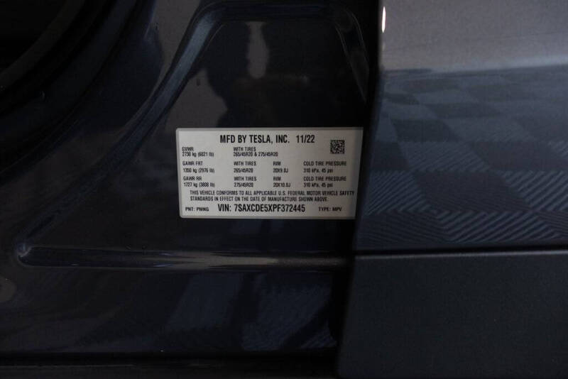 2023 Tesla Model X Standard Range