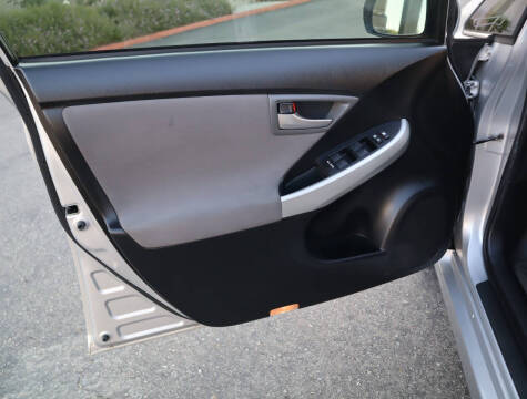 2013 Toyota Prius Two