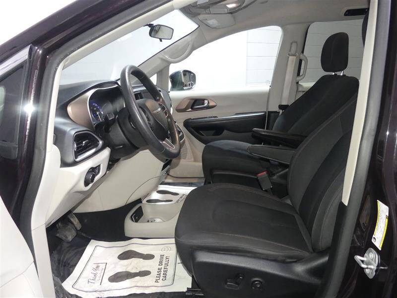 2018 Chrysler Pacifica LX