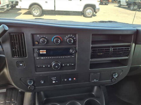 2025 Chevrolet Express 2500