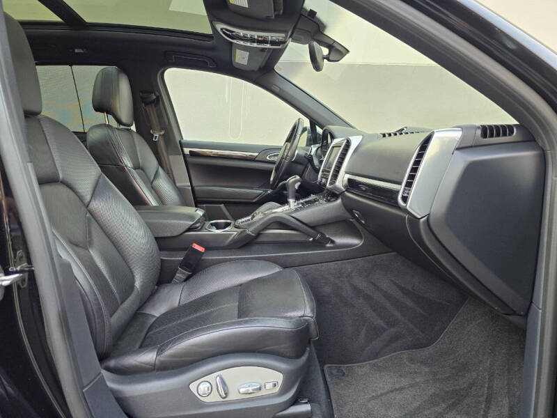 2013 Porsche Cayenne S