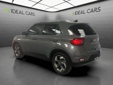 2022 Hyundai Venue SEL