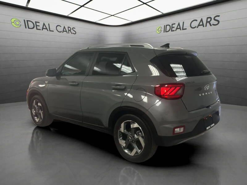 2022 Hyundai Venue SEL