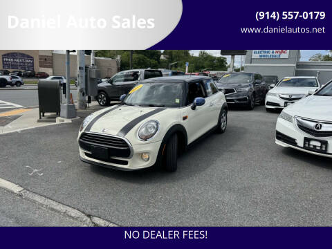 2017 MINI Hardtop 2 Door Cooper