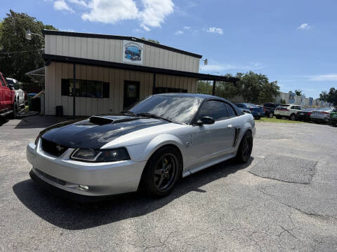 2004 Ford Mustang GT Deluxe