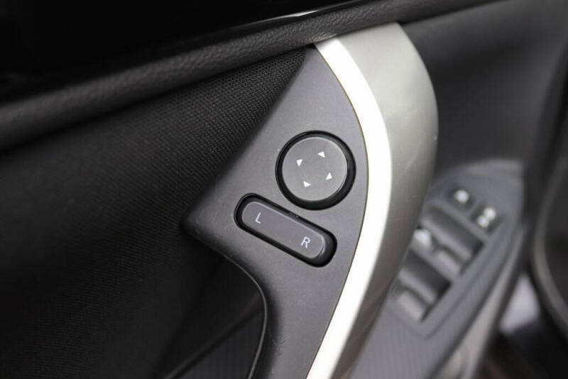 2024 Mitsubishi Eclipse Cross ES