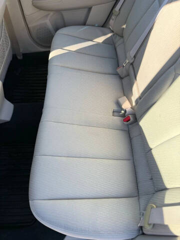 2010 Subaru Legacy 2.5i Premium