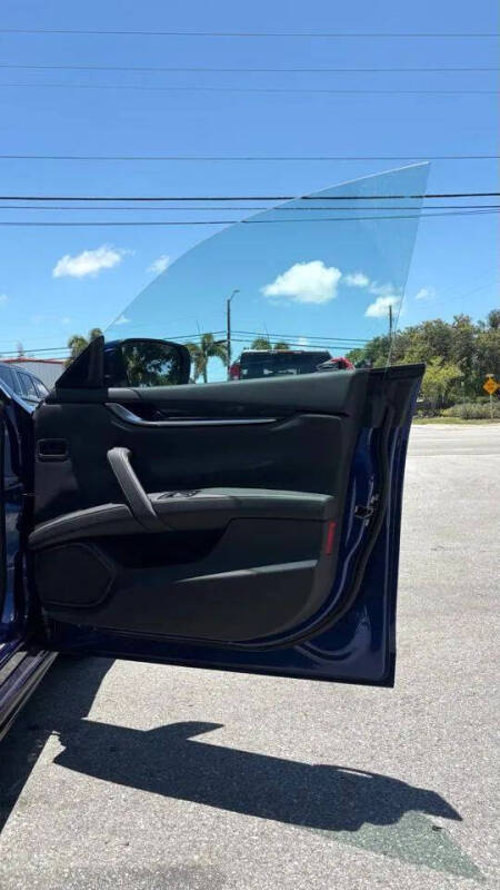 2014 Maserati Ghibli