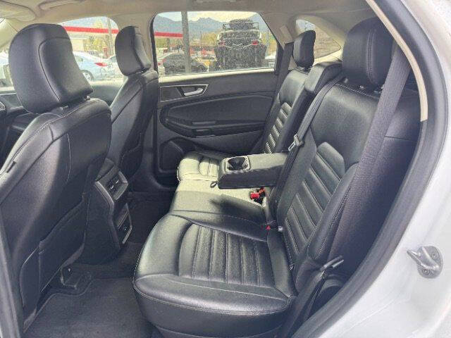 2022 Ford Edge SEL