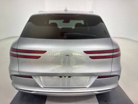 2025 Genesis Electrified GV70 Advanced