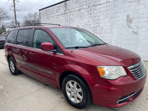 2011 Chrysler Town and Country for sale at METRO CITY AUTO GROUP LLC in Lincoln Park MI