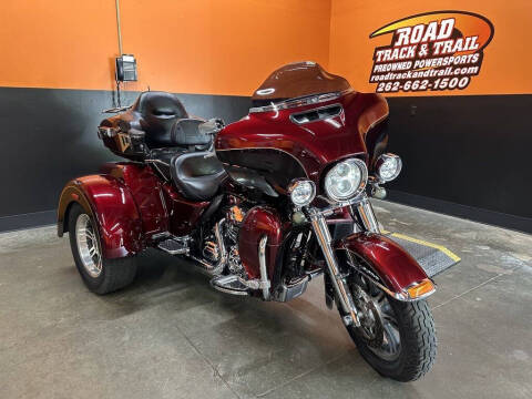 2014 Harley-Davidson FLHTCUTG - Tri Glide Ult