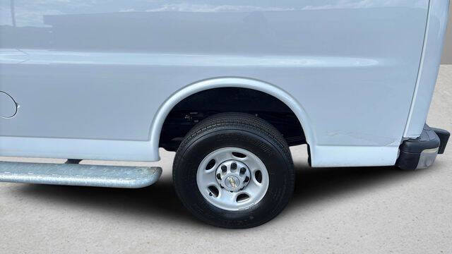 2024 Chevrolet Express 2500