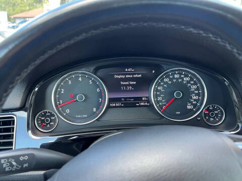 2013 Volkswagen Touareg VR6 Sport