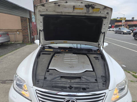 2010 Lexus LS 460