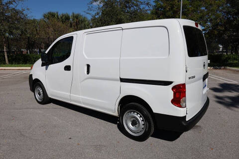 2015 Nissan NV200 S