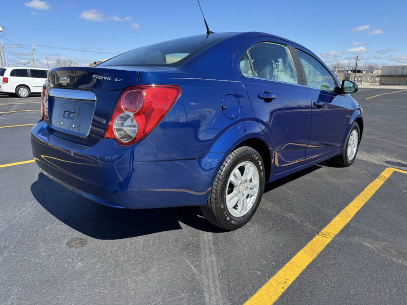 Image 5 of 2014 Chevrolet Sonic LT Auto
