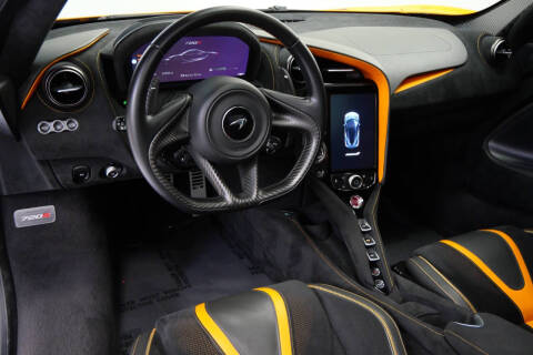 2022 McLaren 720S Performance