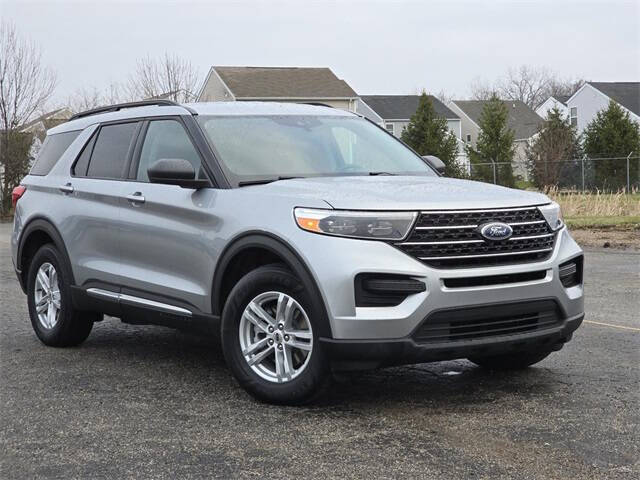 2021 Ford Explorer XLT photo 1