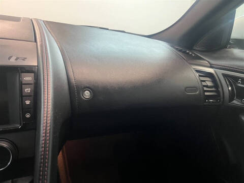 2017 Jaguar F-TYPE R