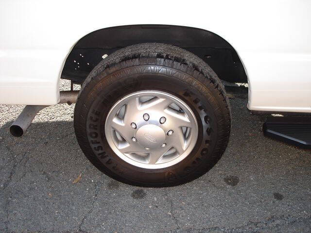 2013 Ford E-Series E-350 SD XLT