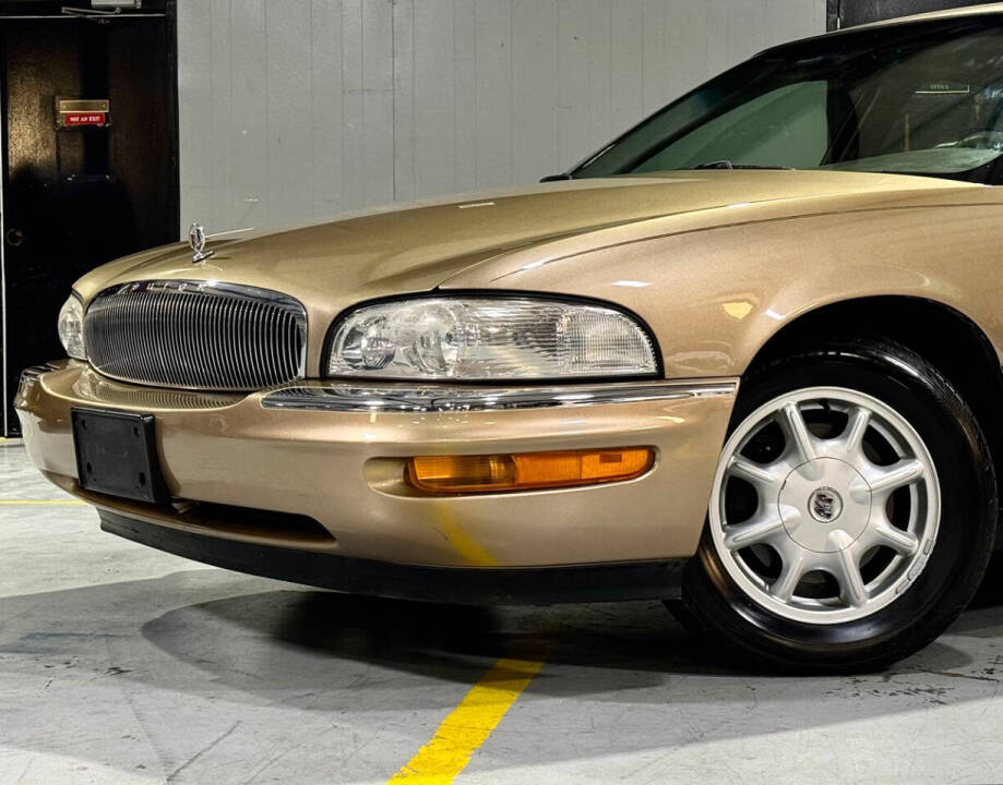 2000 Buick Park Avenue for sale at Carnival Car Company in Victoria, TX