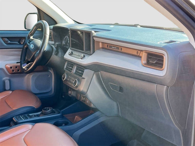 2022 Ford Maverick Lariat