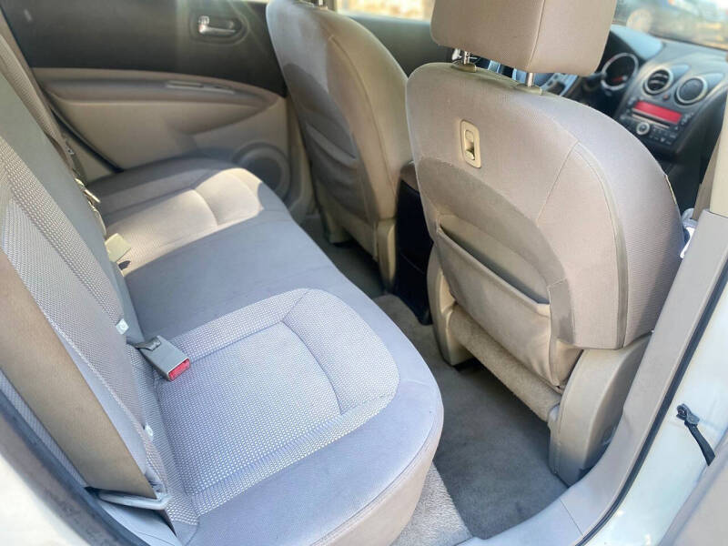 2010 Nissan Rogue S Krom