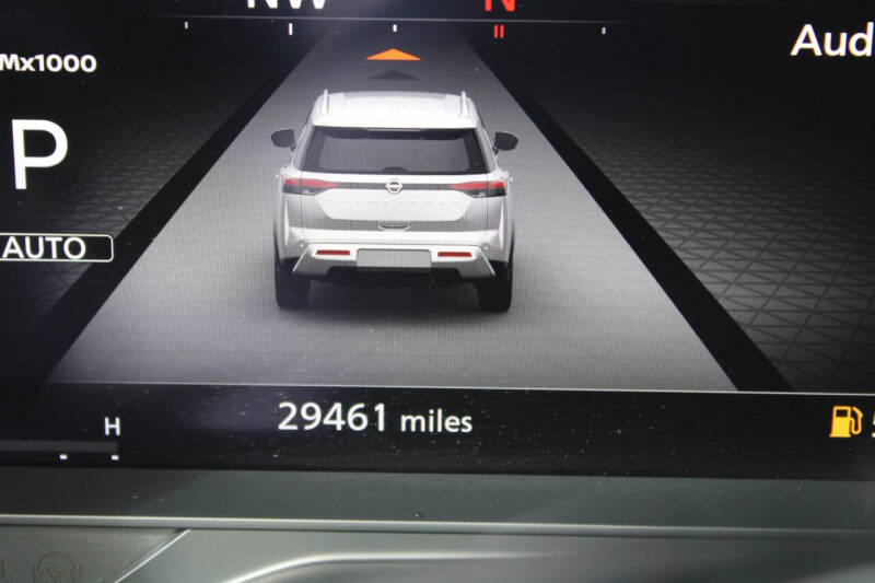 2023 Nissan Pathfinder Platinum