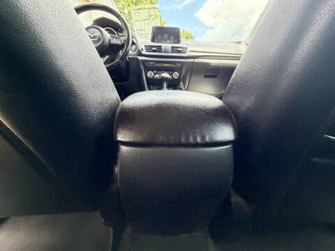 2017 Mazda MAZDA3 Grand Touring