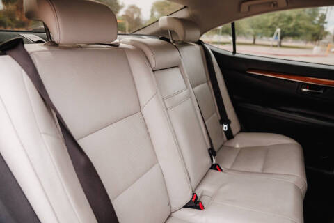 2013 Lexus ES 300h