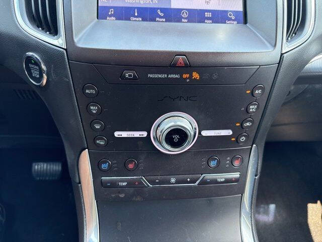 2020 Ford Edge Titanium