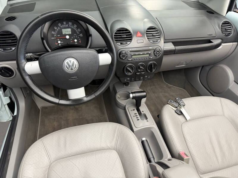 2005 Volkswagen New Beetle Convertible GLS 1.8T