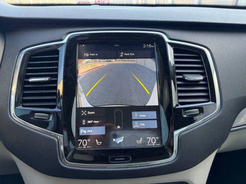 2017 Volvo XC90 T5 Momentum