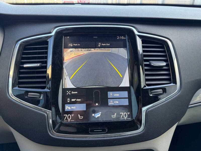 2017 Volvo XC90 T5 Momentum