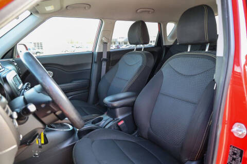 2016 Kia Soul +