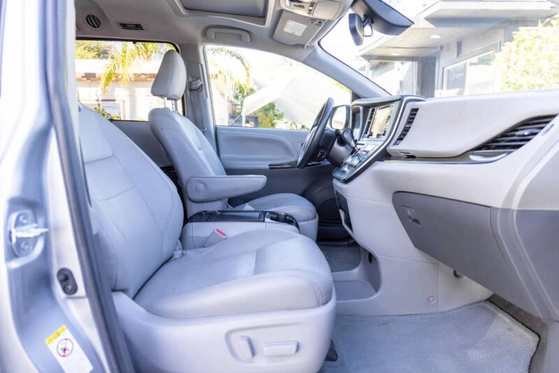 2018 Toyota Sienna