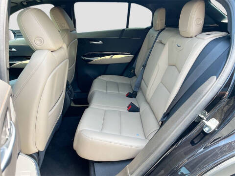 2024 Cadillac XT4 Luxury