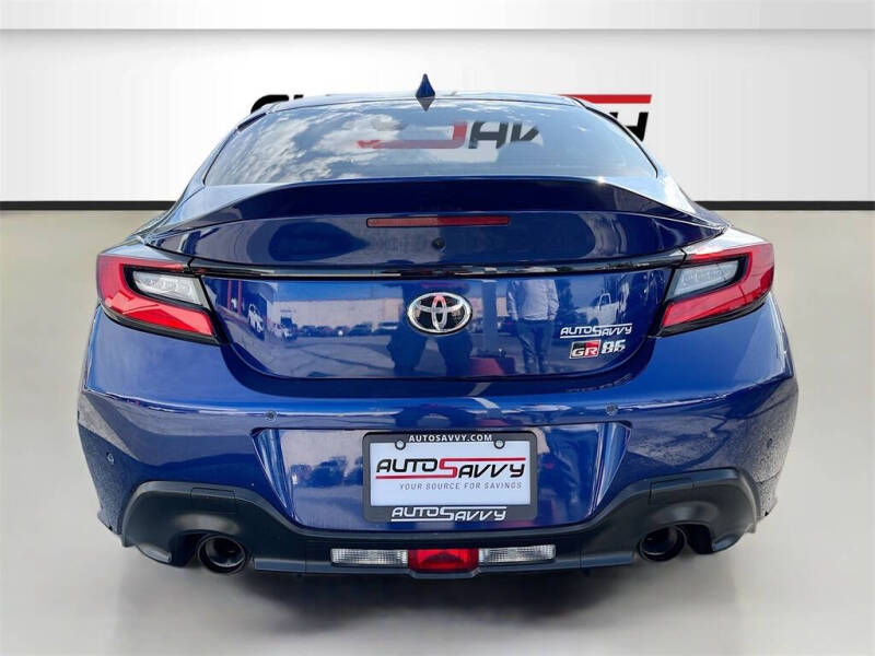 2024 Toyota GR86 Premium