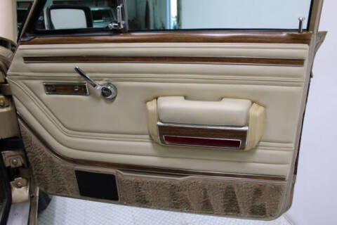 1989 Jeep Grand Wagoneer