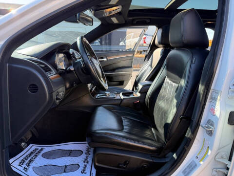 2017 Chrysler 300 C Platinum